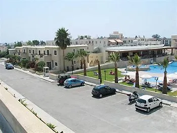 帕格纳假日公寓酒店 Paphos